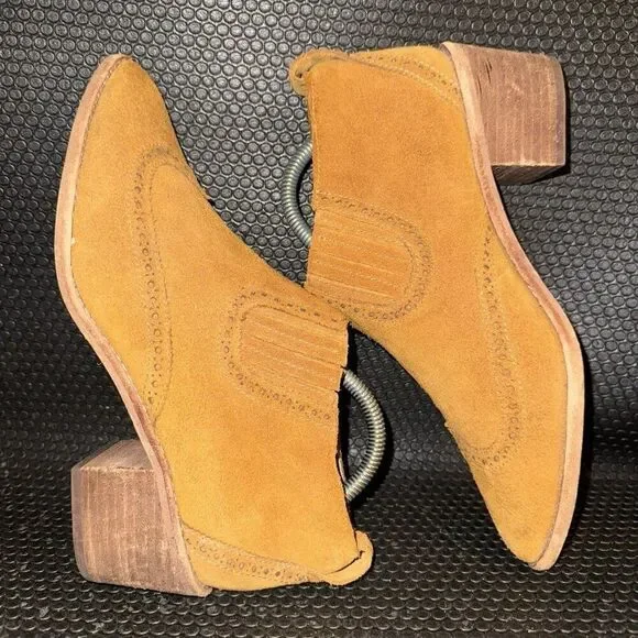 Madewell Grayson Brogue Wingtip Mustard Yellow Suede Chelsea Boots Women Size 9 - Picture 5 of 8